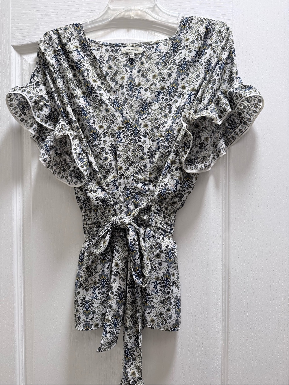 Floral V-Neck Tie-Waist Ruffle Sleeve Top - Blue/White
